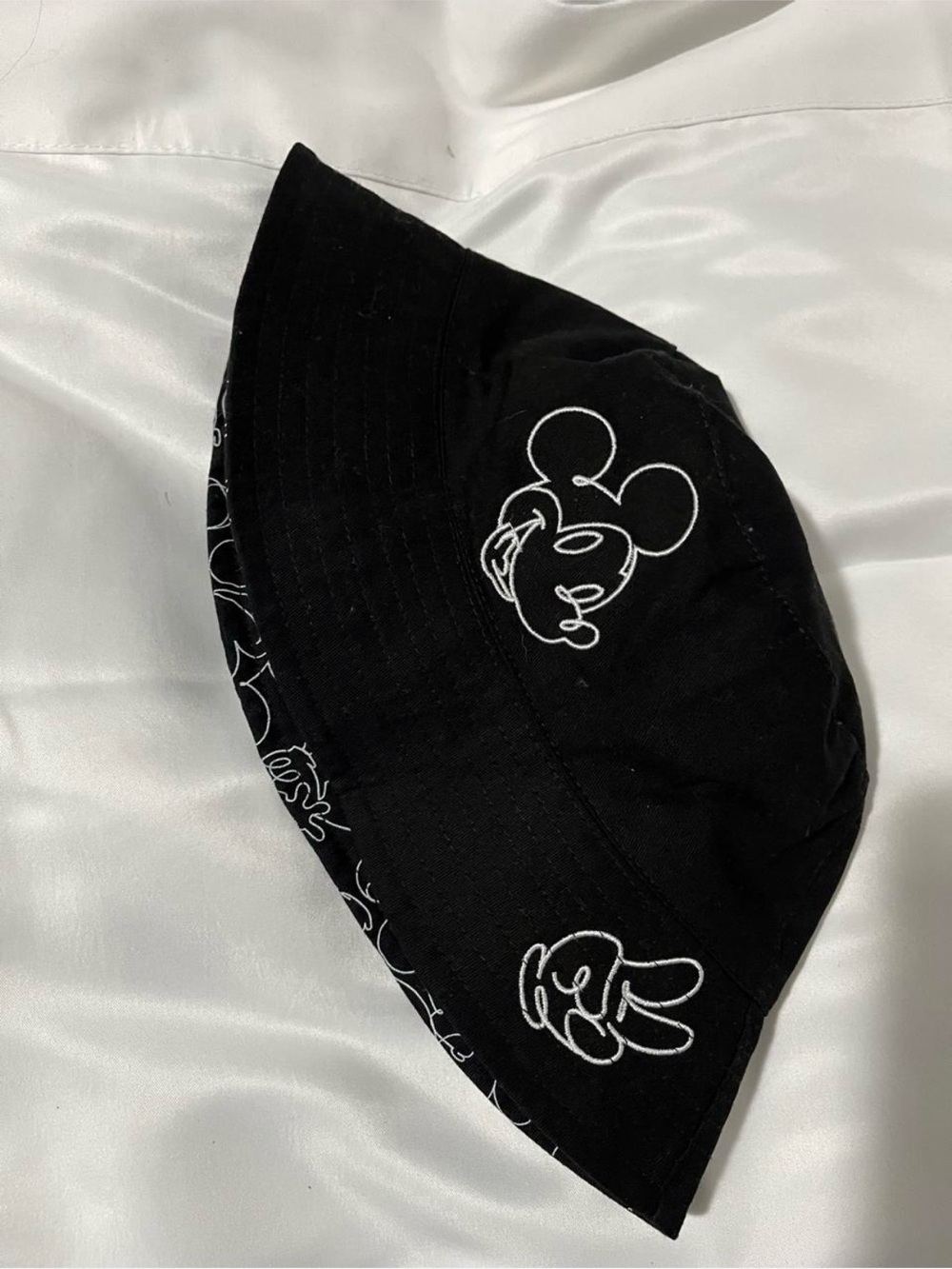 Disneyland Black Bucket Hat with White Mickey Outline